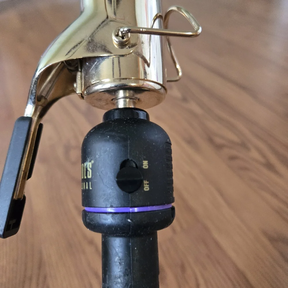 Hot Tools Signature Series Gold Curling Iron Wand 1.25